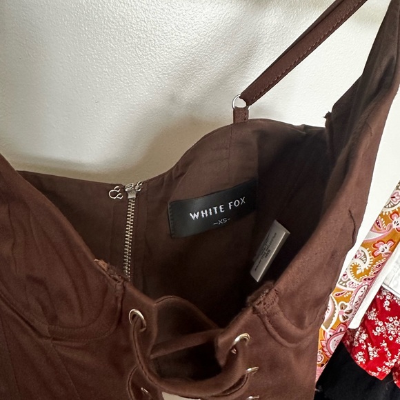 WHITE FOX Corset - Picture 3 of 3